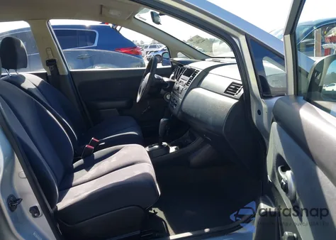 2010 Nissan Versa 1.6 из США, поврежденный, VIN 3N1CC1AP4AL381882